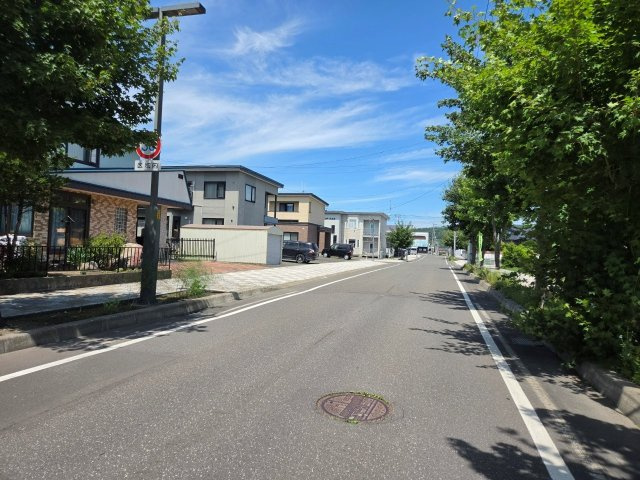 【前面道路含む現地写真】の画像