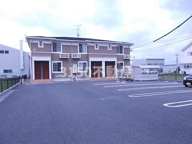 ラフィネⅡの駐車場|駐車場があるので、車を買う予定の方も安心です