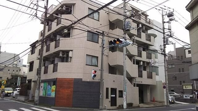 マリオン川口第一の外観