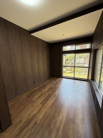 【 売主 】藤沢市大鋸3丁目　戸建の洋室|1階