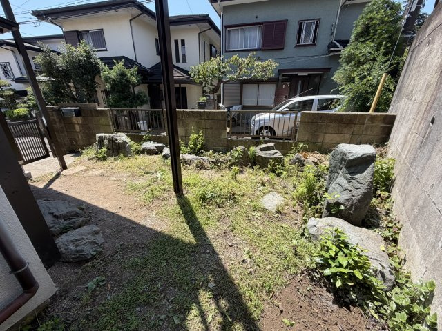 【 売主 】藤沢市大鋸3丁目　戸建の庭