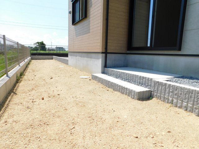 あま市新居屋久渕郷の新築一戸建の庭|◇庭◇　　ガーデニングを楽しんだり、お子様が遊べる広い庭付き♪