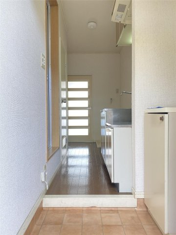 グランデル黒髪の玄関