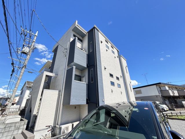 CB川越カローレの外観