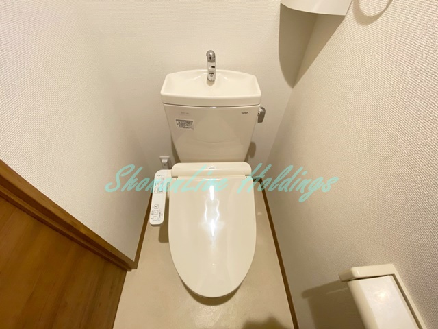 藤沢市円行２丁目のアパートのトイレ