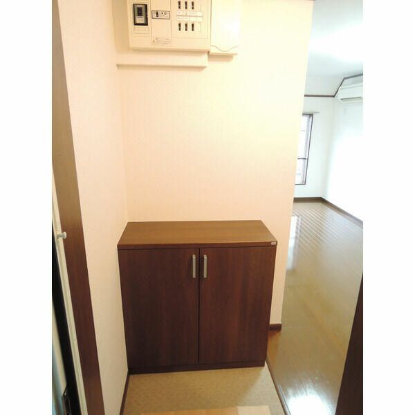 リード板橋区役所前の玄関