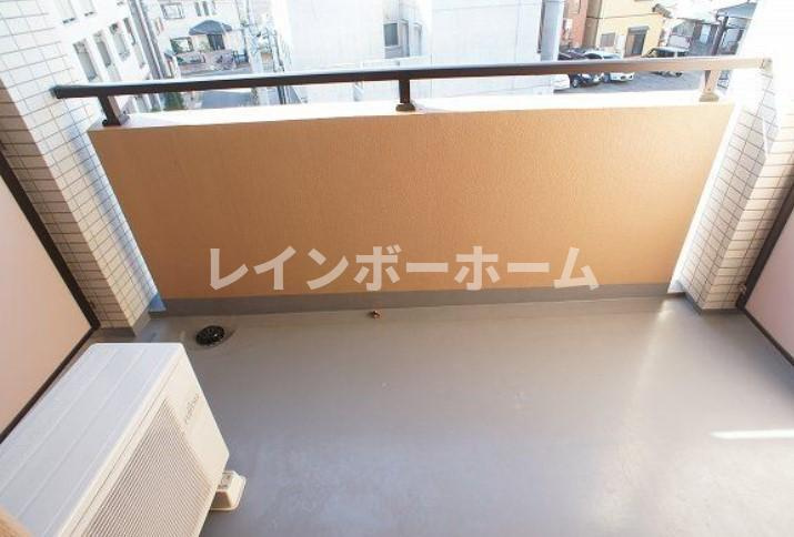 あすなろハウスⅠのバルコニー