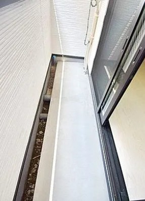 入間市鍵山１丁目のアパートのバルコニー