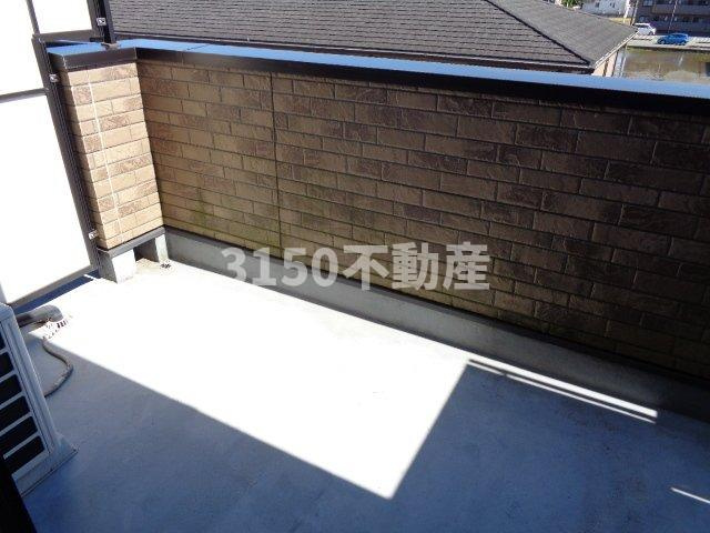 メイル　グランツのバルコニー|お洗濯にも便利なバルコニー付き