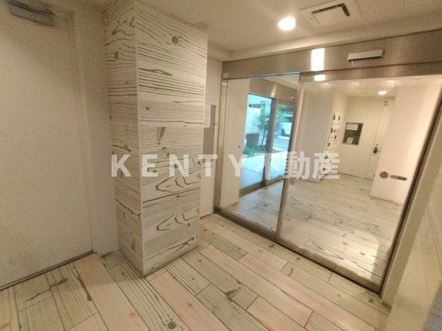 【ロビー】 | B CITY APARTMENT SHINAGAWA WEST | 清潔なロビーです