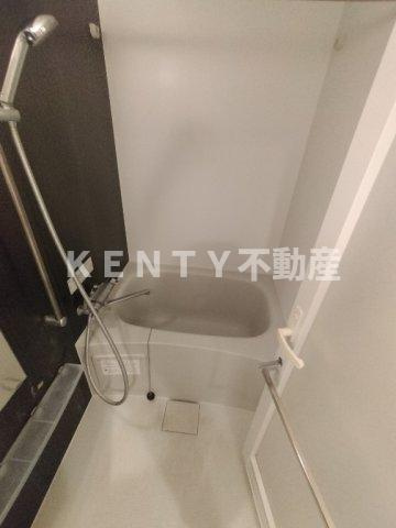 【浴室】 | B CITY APARTMENT SHINAGAWA WEST | ゆったり過ごせるお風呂です