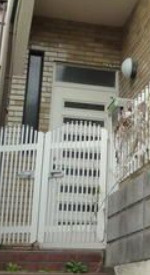 金杉７丁目貸家のエントランス