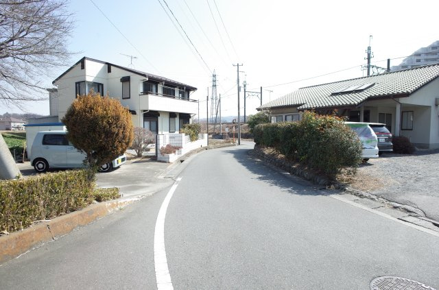 比企郡小川町小川 土地75坪の前面道路含む現地写真