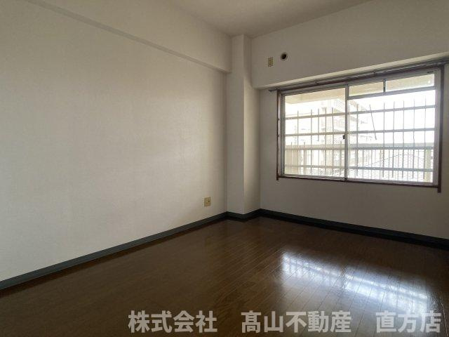 直方市須崎町の賃貸マンションの寝室
