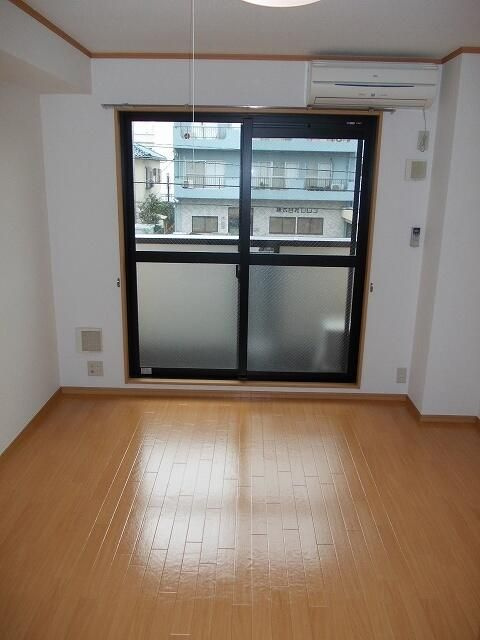 【寝室】