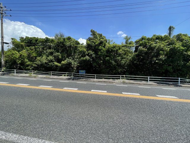 売地●読谷村波平116坪の外観