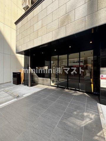 フロンティアコート堺筋本町のエントランス