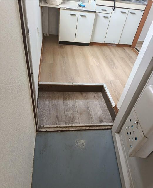 ニュー横井の玄関