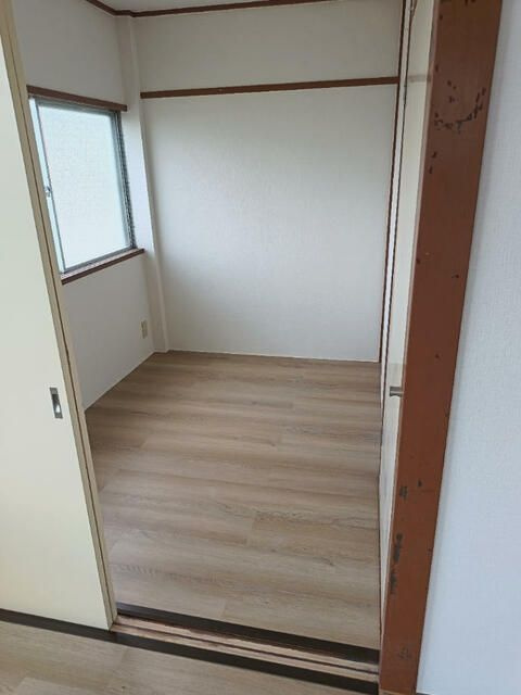 ニュー横井の内装