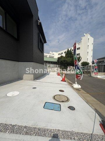 【現地画像あり】秦野市第3戸川　全5棟　2号棟の前面道路含む現地写真|ちょっとしたご質問もお気軽にお問い合わせくださいね♪