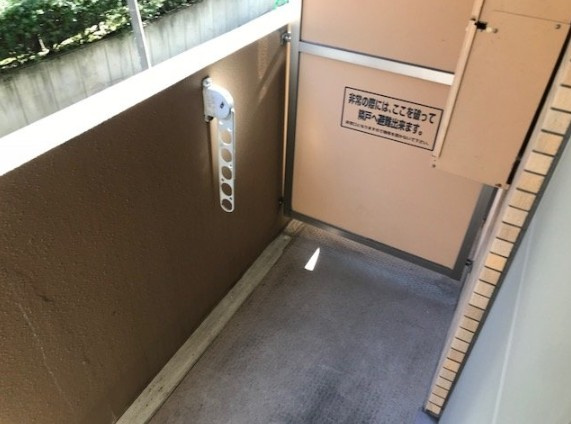 プレール・ドゥーク西新宿のバルコニー