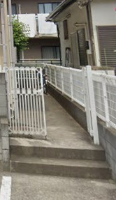 クローバーパレスのエントランス