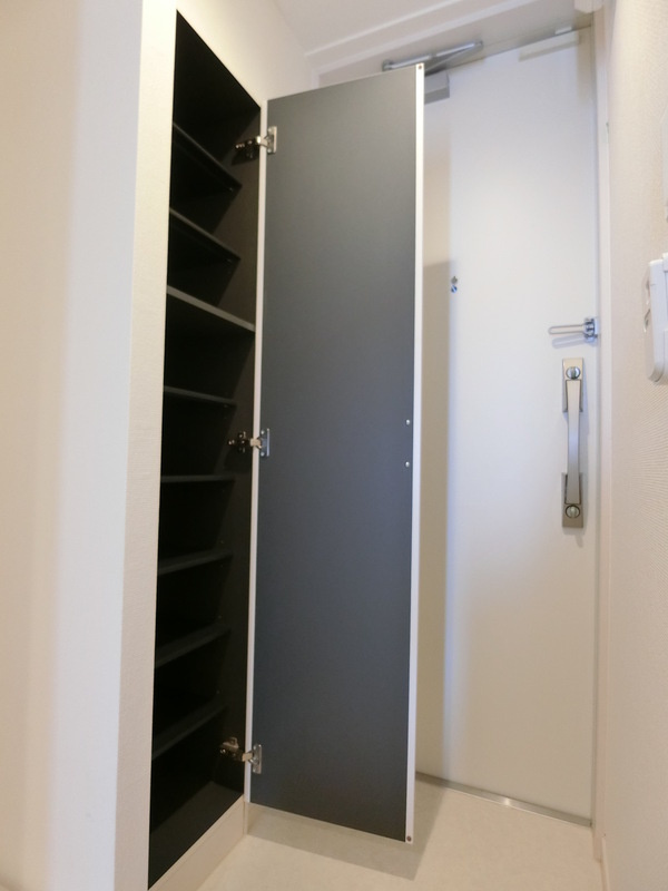 リブリ・芳和レジデンスの収納|便利な収納スペースです