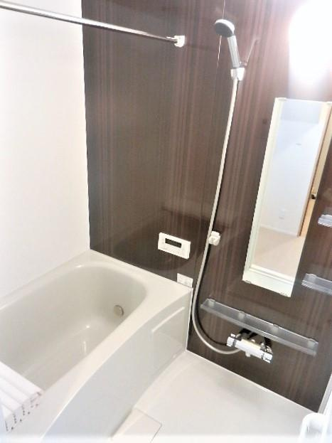 ソルディアス クローバーの浴室|きれいなお風呂です