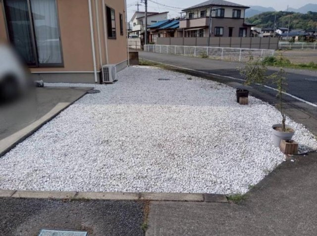 高崎市中里見町1101-1の駐車場