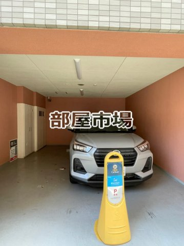 プレール・ドゥーク蔵前Ⅱの駐車場