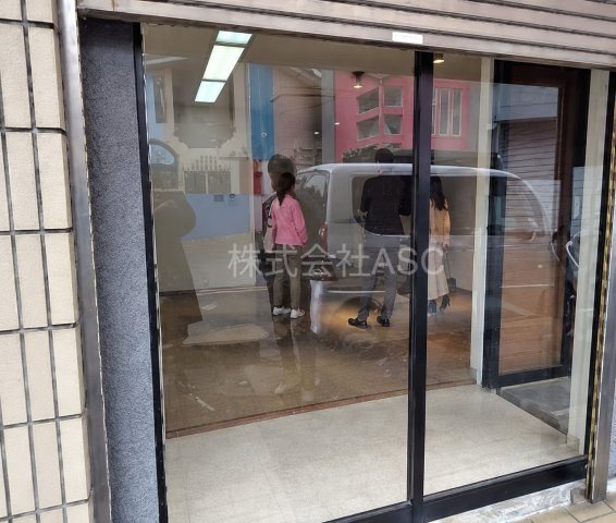 倉橋ビル１階のエントランス