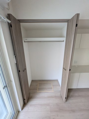 リブリ・鴨居の収納