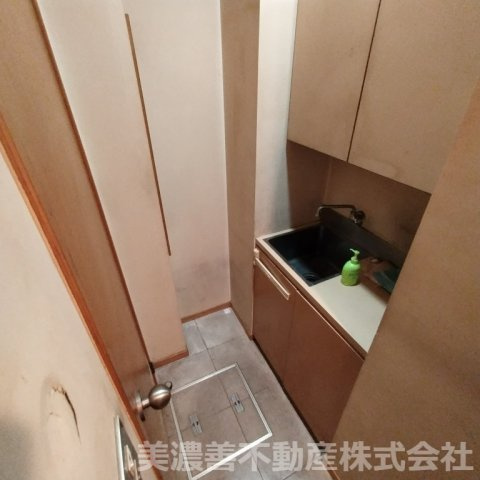 ６７２５６　岐阜市徹明通１丁目事業用(住居付店舗)のその他