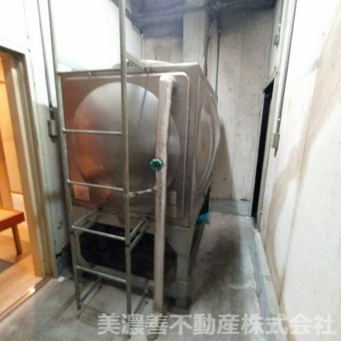 ６７２５６　岐阜市徹明通１丁目事業用(住居付店舗)のその他