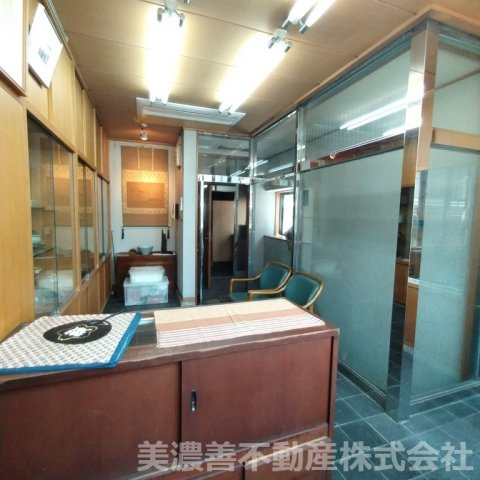 ６７２５６　岐阜市徹明通１丁目事業用(住居付店舗)のその他共用部分