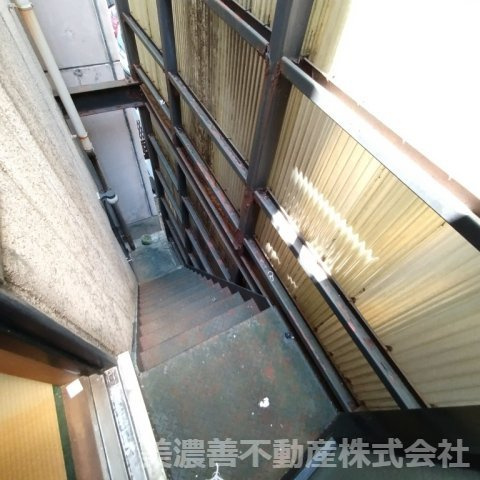 ６７２５６　岐阜市徹明通１丁目事業用(住居付店舗)のその他
