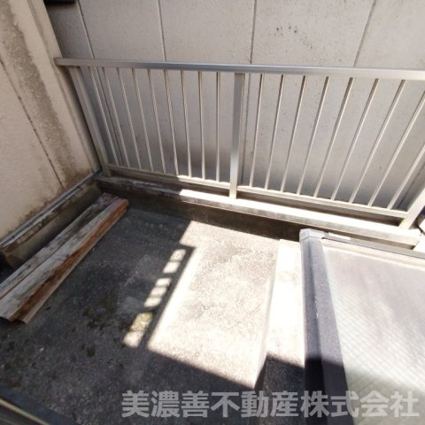 ６７２５６　岐阜市徹明通１丁目事業用(住居付店舗)のその他