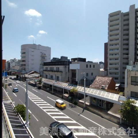６７２５６　岐阜市徹明通１丁目事業用(住居付店舗)の展望