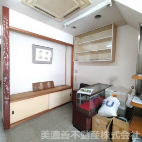 ６７２５６　岐阜市徹明通１丁目事業用(住居付店舗)のその他共用部分