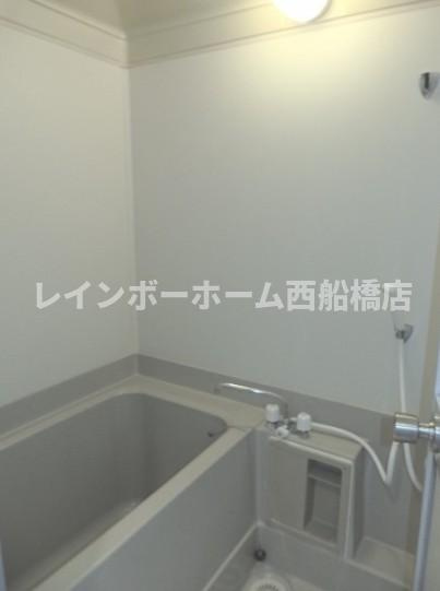 浦安市堀江５丁目のアパートの浴室