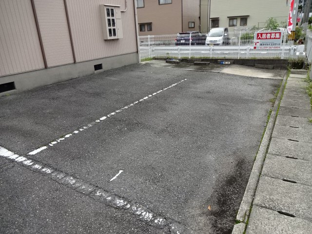 サンシティー２１の駐車場