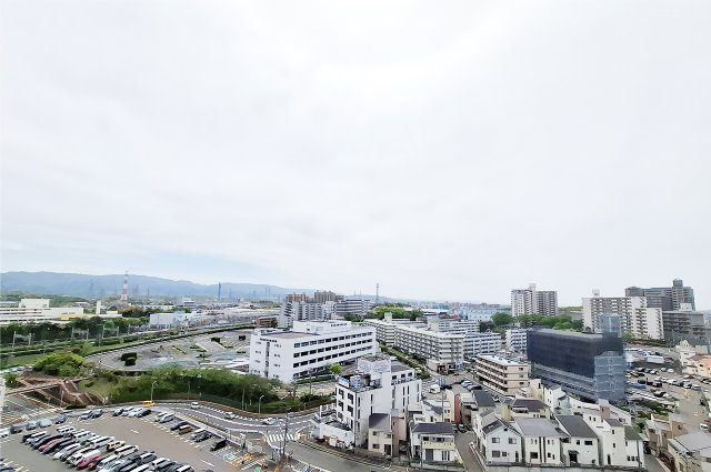 ディーレスティア堺・光明池の展望|眺望：20階建ての14階部分で眺望良好。開けた景色を楽しめます。
