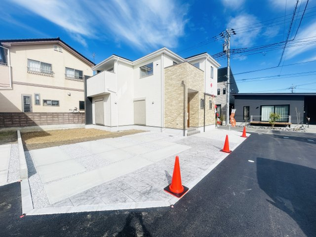 新築　高崎市棟高町1期　1号棟の駐車場|現地写真　駐車スペースは並列2台+1台分可能です！

