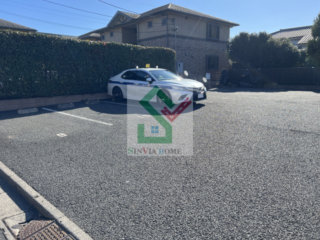 ベルヴェデーレ3番館の駐車場