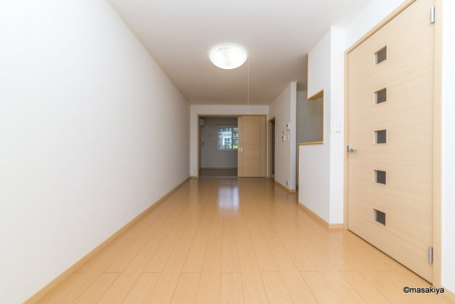 シャルマン櫻街の居間・リビング