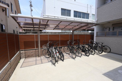 【その他共用部分】 | クリエオーレ南新町 | 駐輪場
