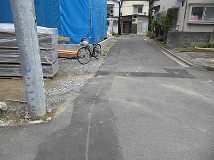 広島市安佐北区口田南２丁目の前面道路含む現地写真