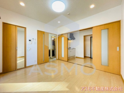 【居間・リビング】 | OAK弥栄・夕陽ヶ丘 | ※同建物内別タイプ参考写真