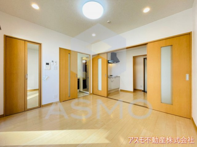 【居間・リビング】 | OAK弥栄・夕陽ヶ丘 | ※同建物内別タイプ参考写真