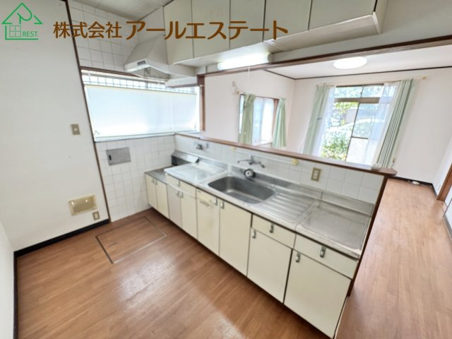 加古郡稲美町国岡2丁目　　中古戸建のキッチン